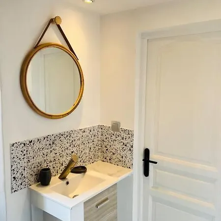 Apartment Studio ~ Centre Ville . *